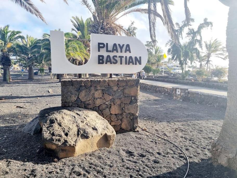 Playa Bastian First Line Of The Sea Lägenhet Costa Teguise Exteriör bild